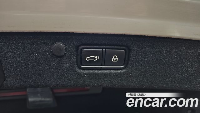 Hyundai Grandeur (IG) 3.0 Exclusive Special 2019 — фото 31