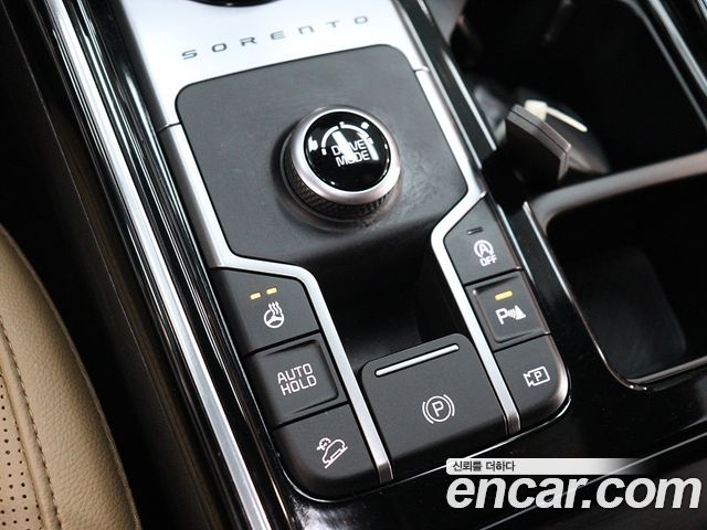 Kia Sorento (IV) Gasoline 2.5T 2WD Noblesse 2024 — фото 9