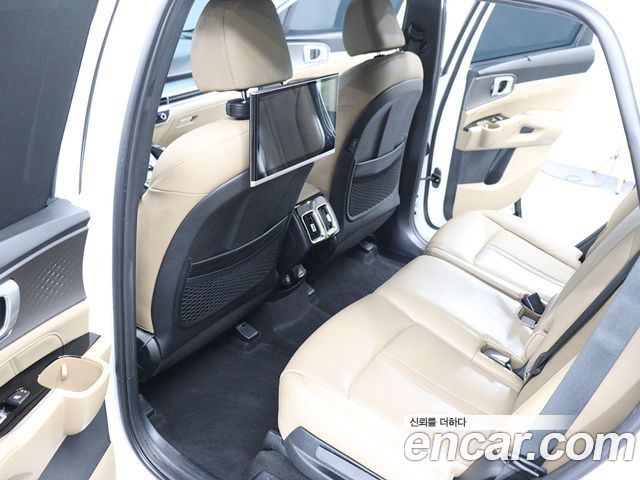 Kia Sorento (IV) Gasoline 2.5T 2WD Noblesse 2024 — фото 10