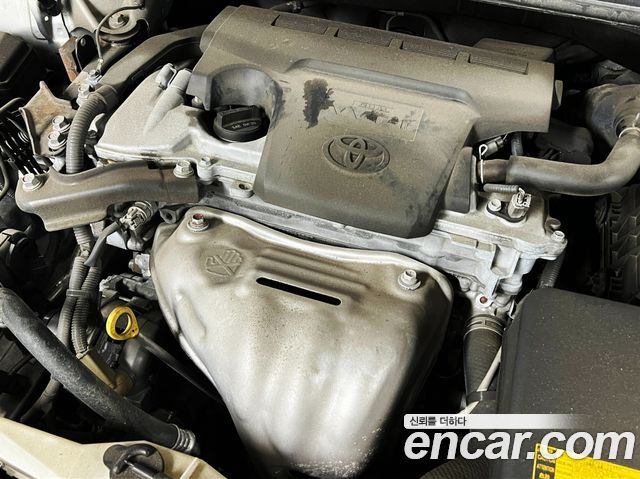 Toyota Camry 2.5 XLE 2015 — фото 6