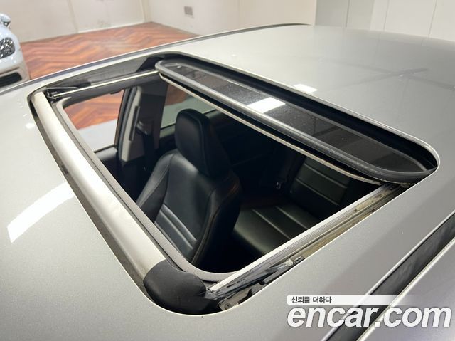 Toyota Camry 2.5 XLE 2015 — фото 22