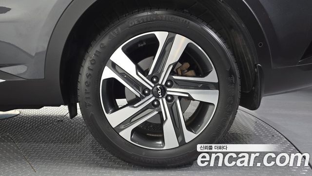Kia Sorento (IV) HEV 1.6 2WD Gravity 2023 — фото 21