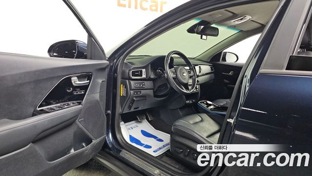 Kia Niro EV Noblesse 2020 — фото 10