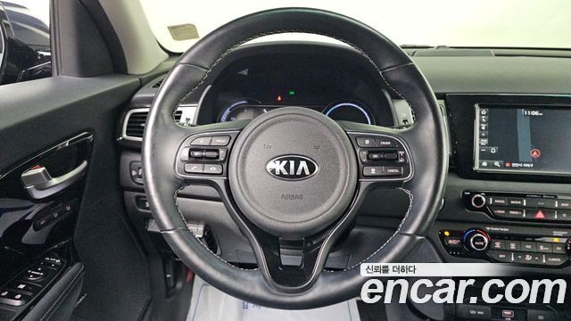 Kia Niro EV Noblesse 2020 — фото 18