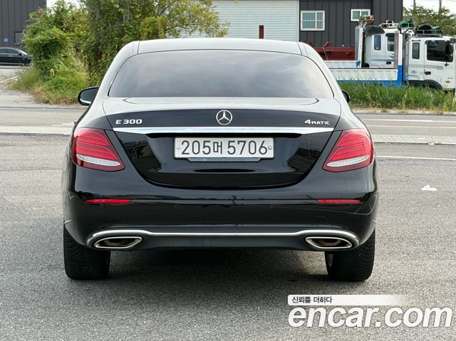 Mercedes-Benz E-Class (W213) E300 4MATIC Exclusive 2019 — фото 4