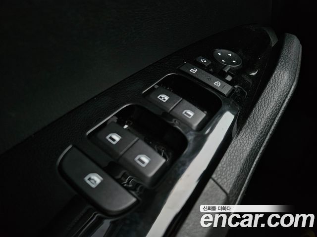Kia Sportage (V) LPG 2.0 2WD Prestige 2023 — фото 10