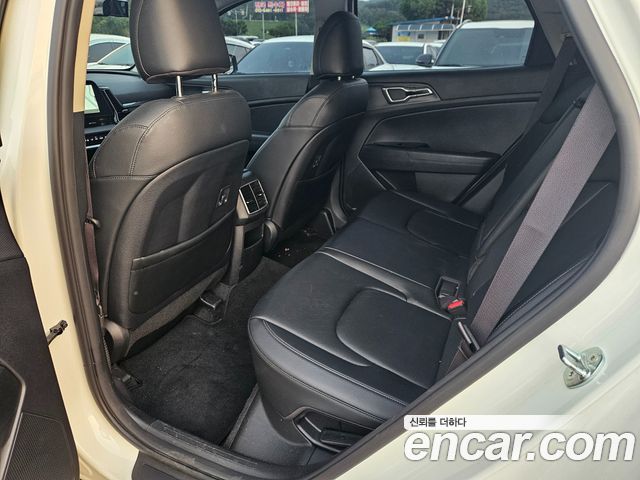 Kia Sportage (V) LPG 2.0 2WD Prestige 2023 — фото 17