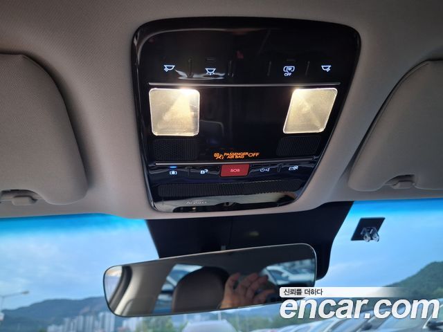 Hyundai Grandeur (GN7) 2,5 Gasoline 2WD Exclusive 2023 — фото 22