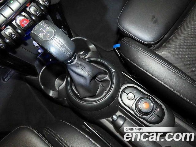 MINI Cooper Standard Third Generation 2018 — фото 16
