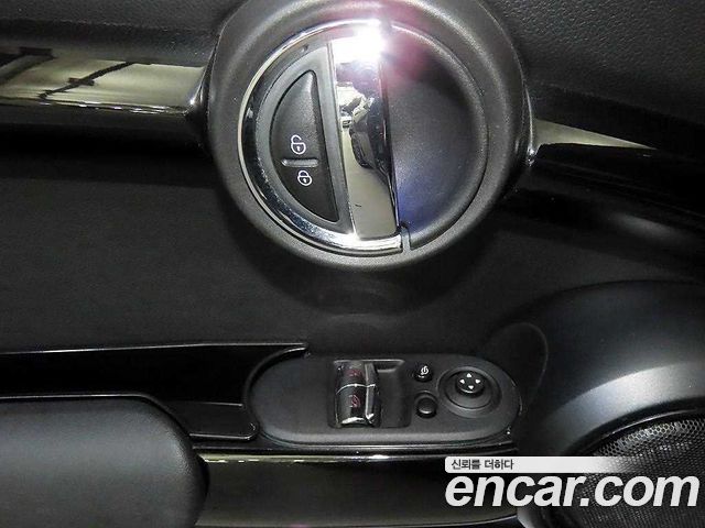 MINI Cooper Standard Third Generation 2018 — фото 17