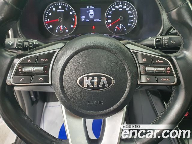 Kia K3 Signature 2021 — фото 20