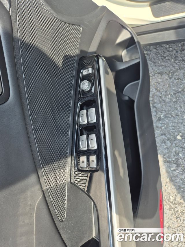 KG Mobility (SsangYong) Tivoli Diesel TX 2WD 2017 — фото 18