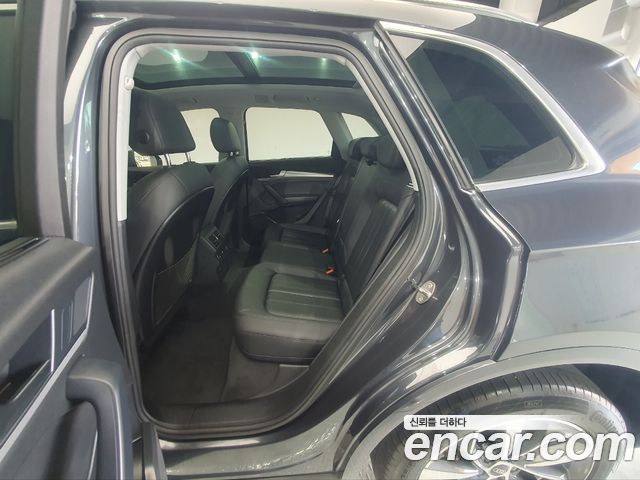 Audi Q5 (FY) 45 TFSI Quattro 2023 — фото 15