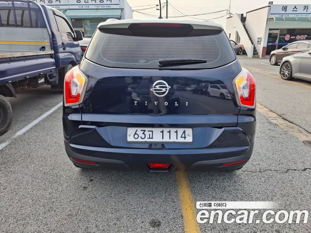 KG Mobility (SsangYong) Tivoli LX 2WD HI-DLX 2016 — фото 4