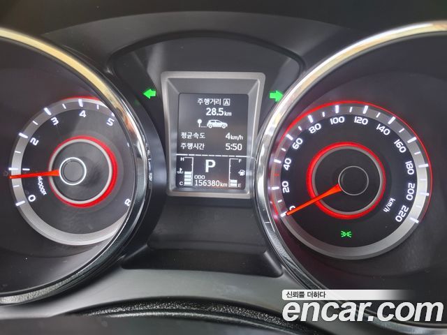 KG Mobility (SsangYong) Tivoli LX 2WD HI-DLX 2016 — фото 8