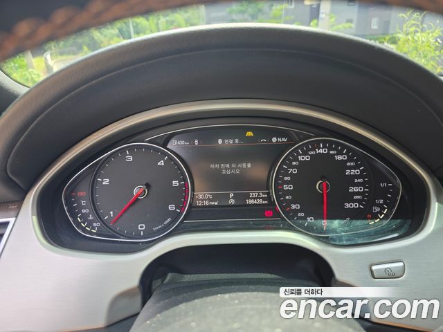 Audi A8 50 TDI Quattro Design LWB D4 2016 — фото 2
