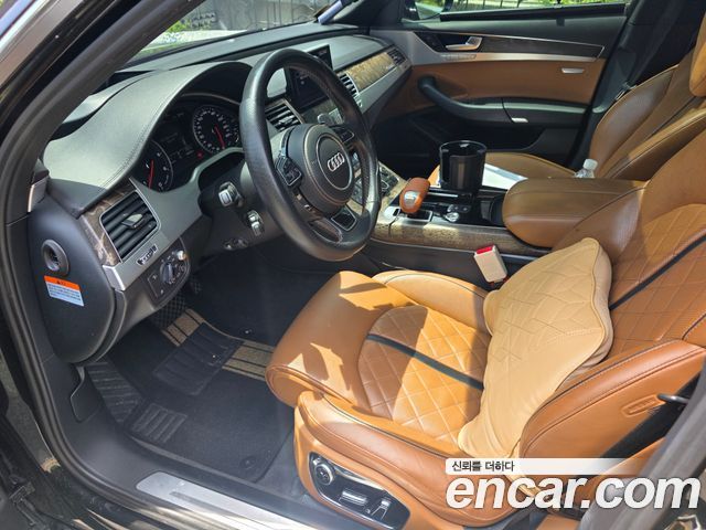 Audi A8 50 TDI Quattro Design LWB D4 2016 — фото 10
