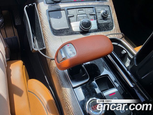 Audi A8 50 TDI Quattro Design LWB D4 2016 — фото 15