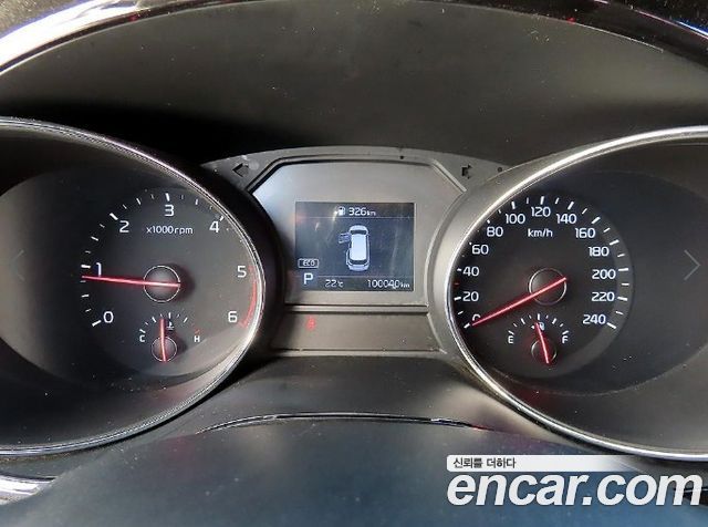 Kia Carnival 9-Seater Prstige 2019 — фото 10