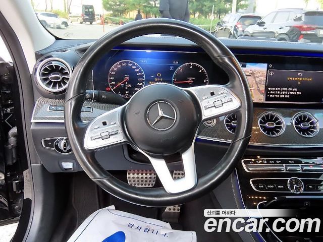 Mercedes-Benz CLS-Class (C257) CLS300d AMG Line 2019 — фото 8