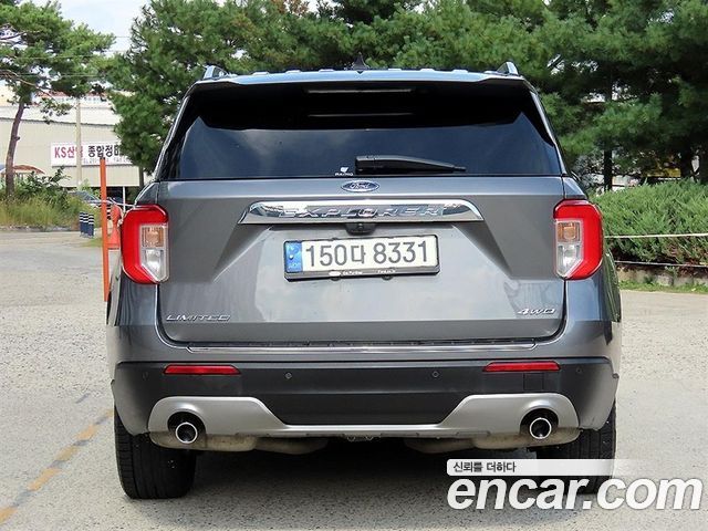 Ford Explorer (VI) 2.3 LimIted 4WD 2021 — фото 4