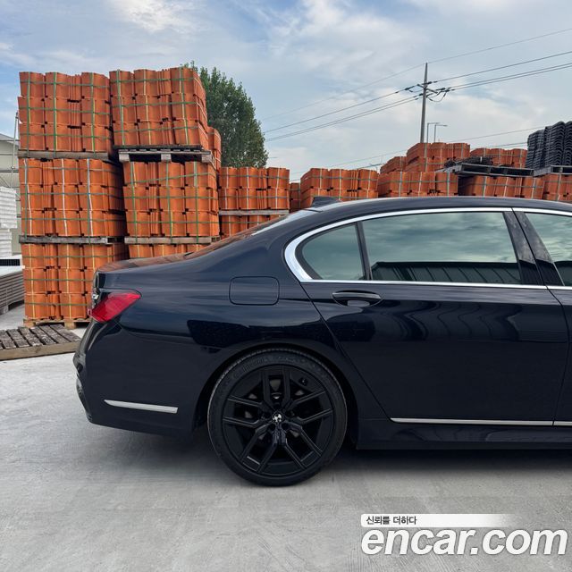 BMW 7 Series (G11) 740Li xDrive M Sport Package 2017 — фото 8