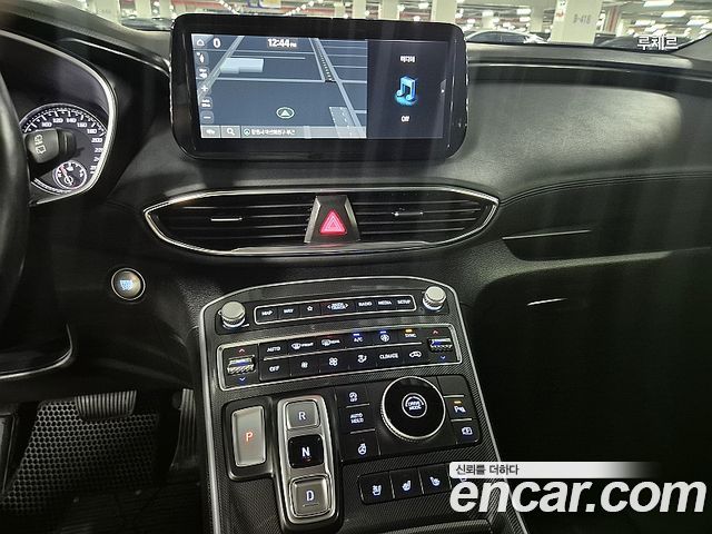Hyundai Santa Fe Diesel 2.2 2WD Premium Choice 2021 — фото 17