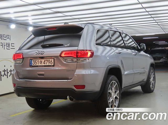 Jeep Grand Cherokee 3.6 Limited WK2 2021 — фото 4