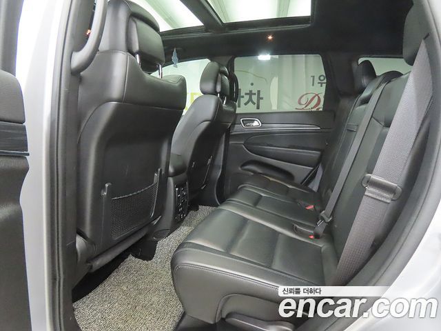 Jeep Grand Cherokee 3.6 Limited WK2 2021 — фото 6