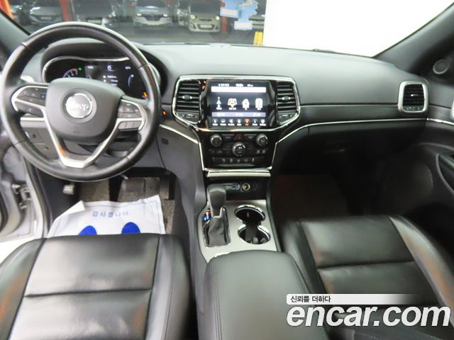 Jeep Grand Cherokee 3.6 Limited WK2 2021 — фото 7