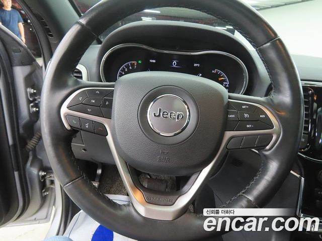 Jeep Grand Cherokee 3.6 Limited WK2 2021 — фото 8