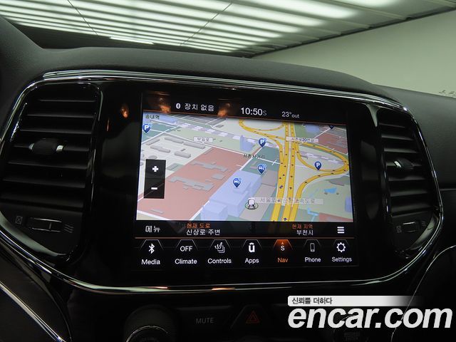Jeep Grand Cherokee 3.6 Limited WK2 2021 — фото 17