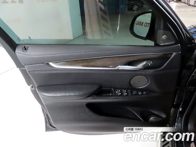 BMW X6 (F16) xDrive 30d 2015 — фото 18