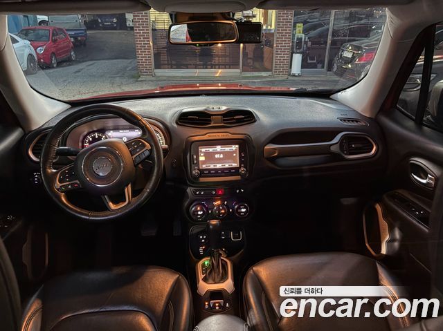 Jeep Renegade 2.0 Diesel Limited AWD 2015 — фото 9