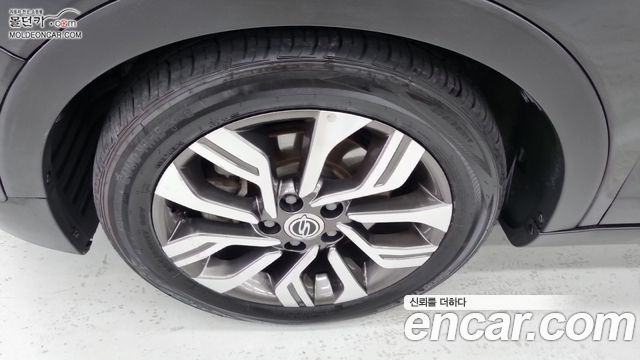 KG Mobility (SsangYong) Tivoli Air Diesel IX 2WD 2019 — фото 22