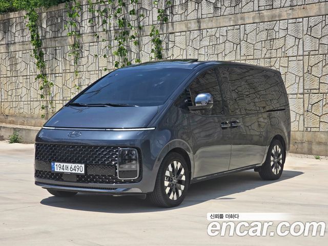 Hyundai Staria L3.5 Lounge 9-Seater Inspiration 2023 — фото 3