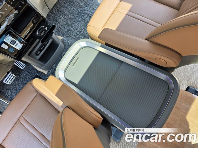 Hyundai Staria L3.5 Lounge 9-Seater Inspiration 2023 — фото 18