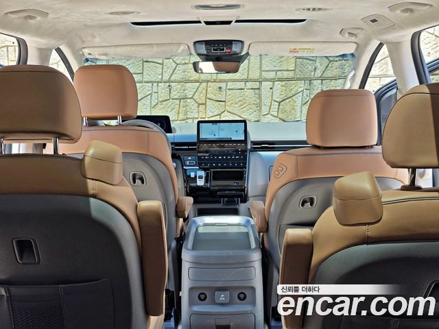 Hyundai Staria L3.5 Lounge 9-Seater Inspiration 2023 — фото 19