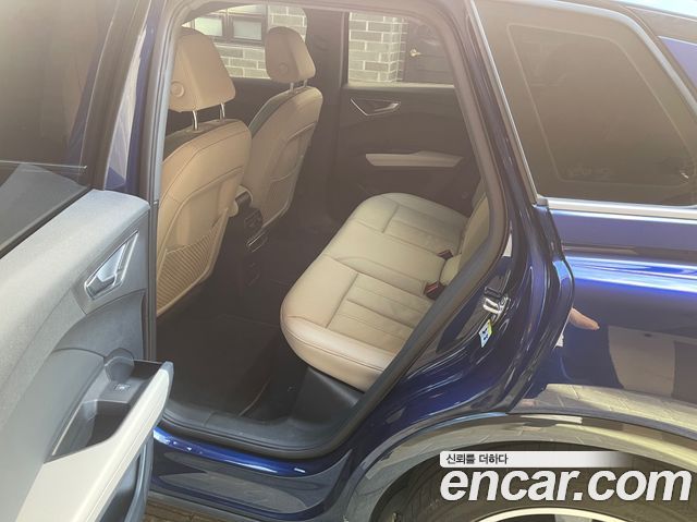 Audi Q4 e-tron (F4) 40 Premium 2022 — фото 18