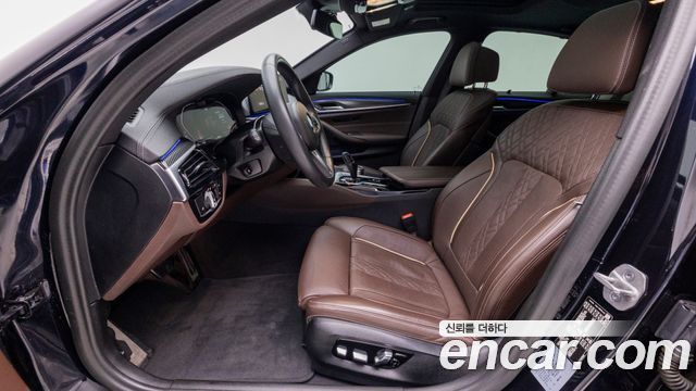 BMW 5 Series (G30) 523d M Sport 2023 — фото 10
