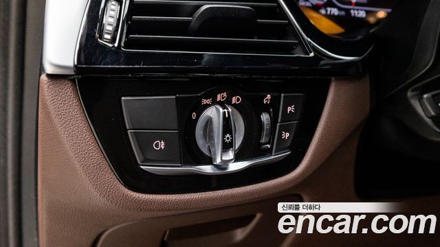 BMW 5 Series (G30) 523d M Sport 2023 — фото 17