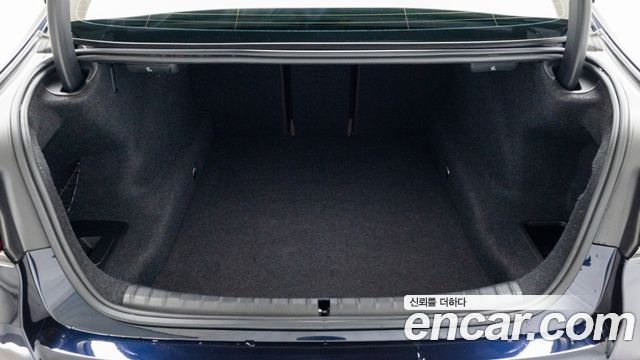 BMW 5 Series (G30) 523d M Sport 2023 — фото 24