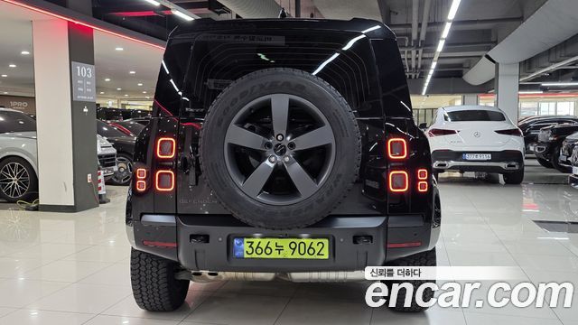 Land Rover Defender (L663) 110 D300 X-Dynamic HSE 2026 — фото 6