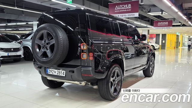 Land Rover Defender (L663) 110 P300 X-Dynamic SE 2026 — фото 6