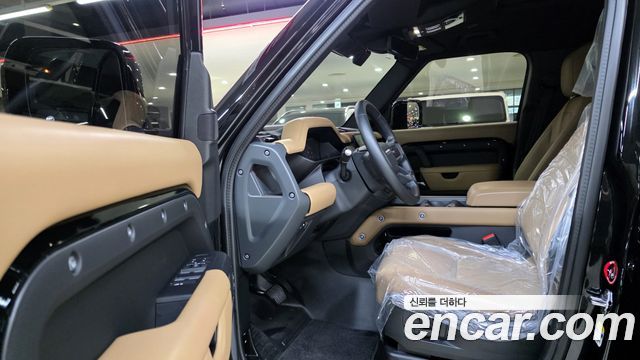 Land Rover Defender (L663) 110 P300 X-Dynamic SE 2026 — фото 10
