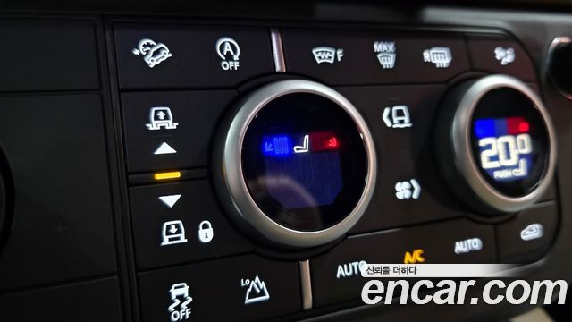 Land Rover Defender (L663) 110 P300 X-Dynamic SE 2026 — фото 19