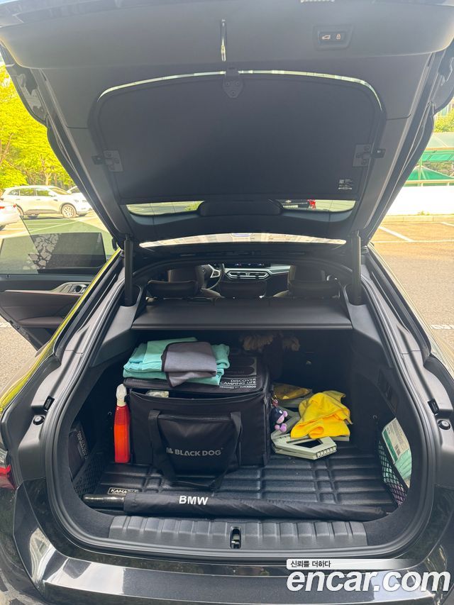 BMW i4 eDrive40 M Sports Pro 2023 — фото 3