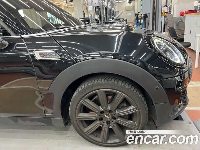 MINI Cooper S Clubman Classic 2nd 2023 — фото 5
