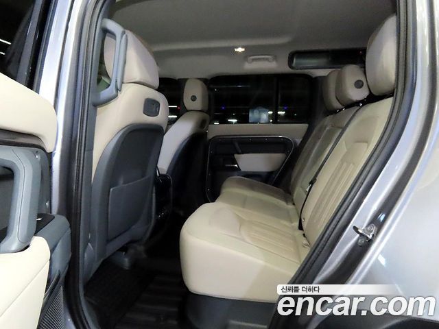 Land Rover Defender (L663) 110 D240 S 2020 — фото 7
