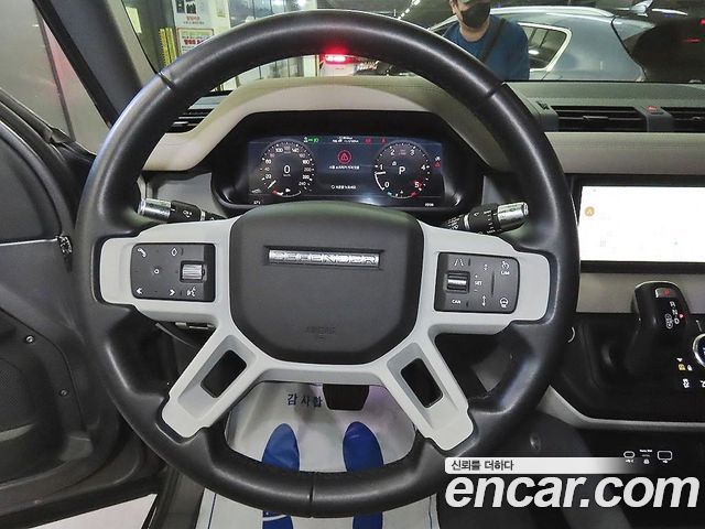 Land Rover Defender (L663) 110 D240 S 2020 — фото 8